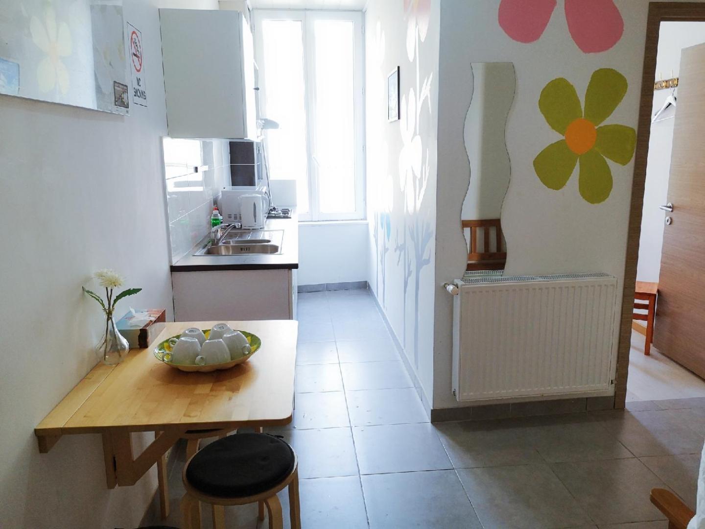 A Private Room For Backpacker Share Bathroom Brüssel Exterior foto
